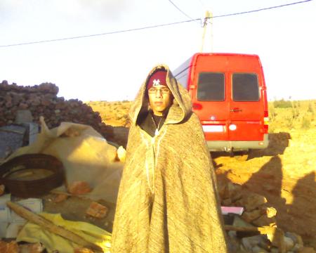 c est lahcen dans son selham a la compagne